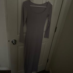 never worn 
really sucks you in, but breathable shows off your curves